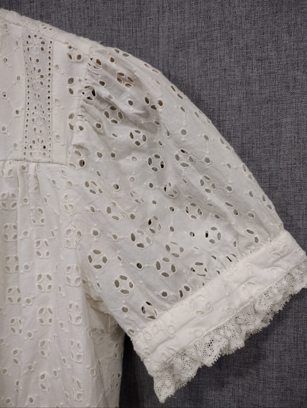 J. Crew Eyelet Short-Sleeve Button Front Top Womens White XXS Babydoll Fairy - Picture 3 of 8